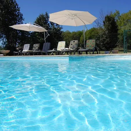 Дом отдыха Maison Avec Piscine Chauffee Privee, Proche Lascaux Et Dordogne, Ideale Famille Et Detente - Fr-1-616-123 *