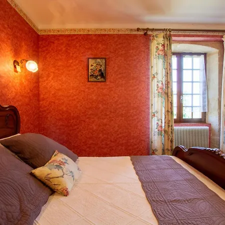 Дом отдыха Maison Avec Piscine Chauffee Privee, Proche Lascaux Et Dordogne, Ideale Famille Et Detente - Fr-1-616-123 *
