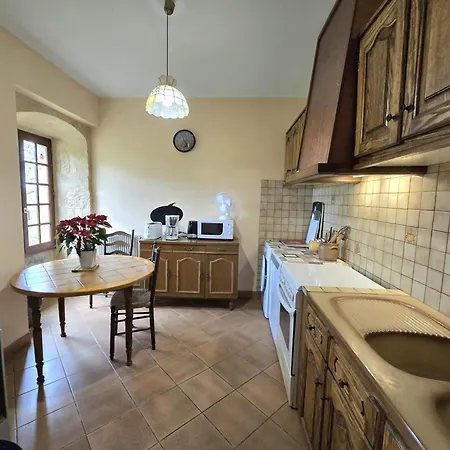 Maison Independante Avec Piscine Chauffee Pres De Montignac, Animaux Acceptes - Fr-1-616-123 * Auriac-du-Périgord